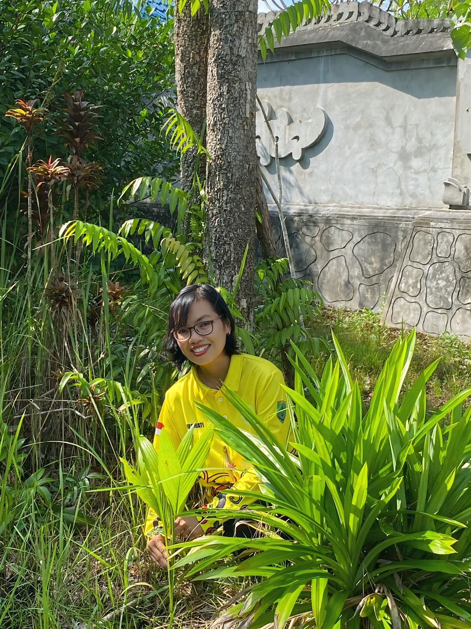 Pohon Ditanam, Kesadaran Dibangun: Bimas Hindu Barsel Jalankan Green Dharma