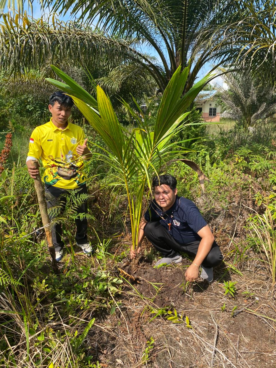 Pohon Ditanam, Kesadaran Dibangun: Bimas Hindu Barsel Jalankan Green Dharma