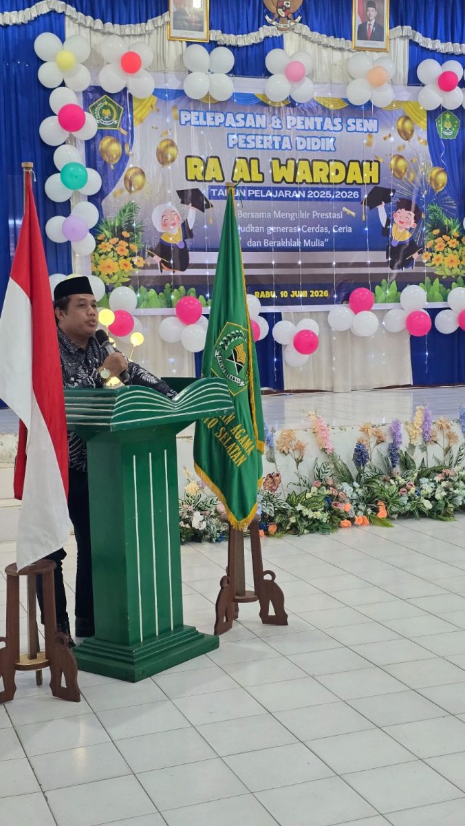 Lepas 37 Peserta Didik RA Al Wardah, Kakankemenag Bicara Soal Tantangan Generasi Mendatang
