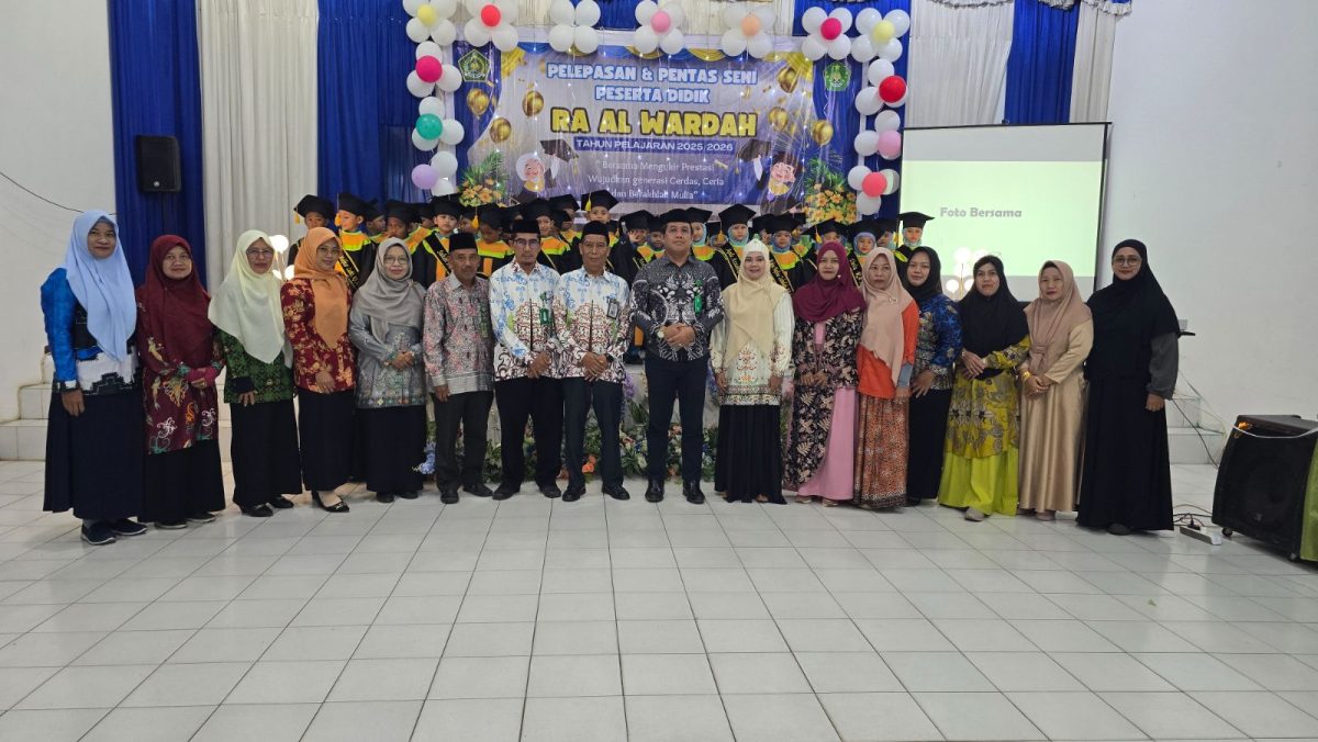 Lepas 37 Peserta Didik RA Al Wardah, Kakankemenag Bicara Soal Tantangan Generasi Mendatang